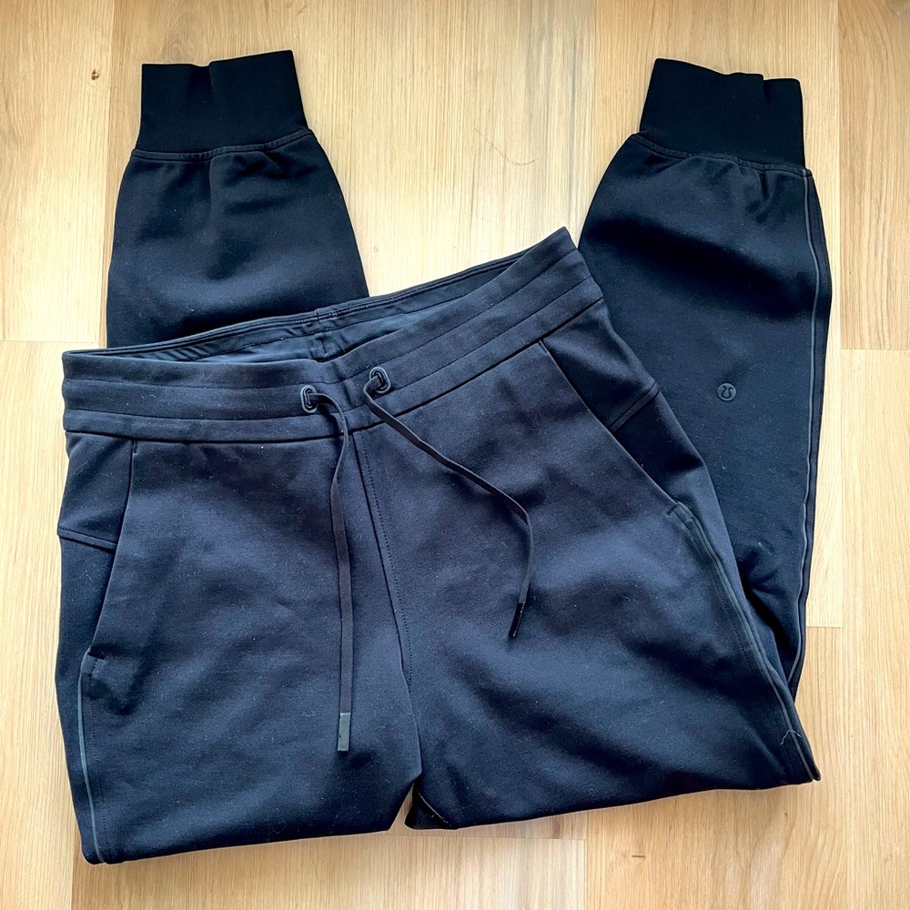 NWOT Lululemon On Track Jogger Size 8